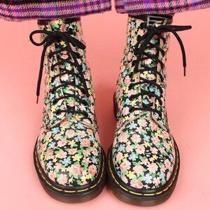 90s Vintage Dr. Martens Black Mixed Floral Boots Size 7
